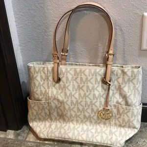 Michael Kors Logo Print Signature Tote